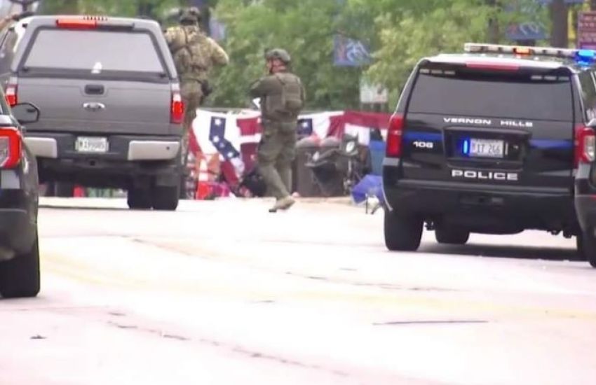Seis pessoas morrem em tiroteio durante desfile de 4 de Julho nos EUA 