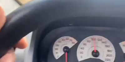 Prefeito Gringo grava veículo em alta velocidade em estrada da zona rural de Cerro Grande do Sul