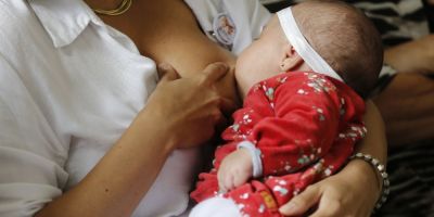 Amamentação ajuda a desenvolver respiração, mastigação, deglutição e fala do bebê