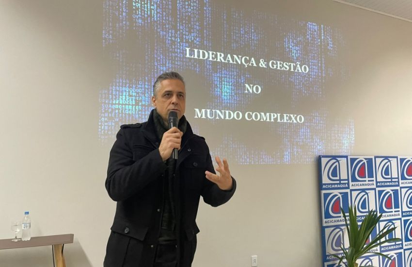 Acic promove palestra com Ciro Vives, gerente da Regional Sul do Sebrae RS 