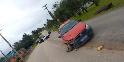 Caminhonetes se envolvem em colisão na ERS-350 em Chuvisca