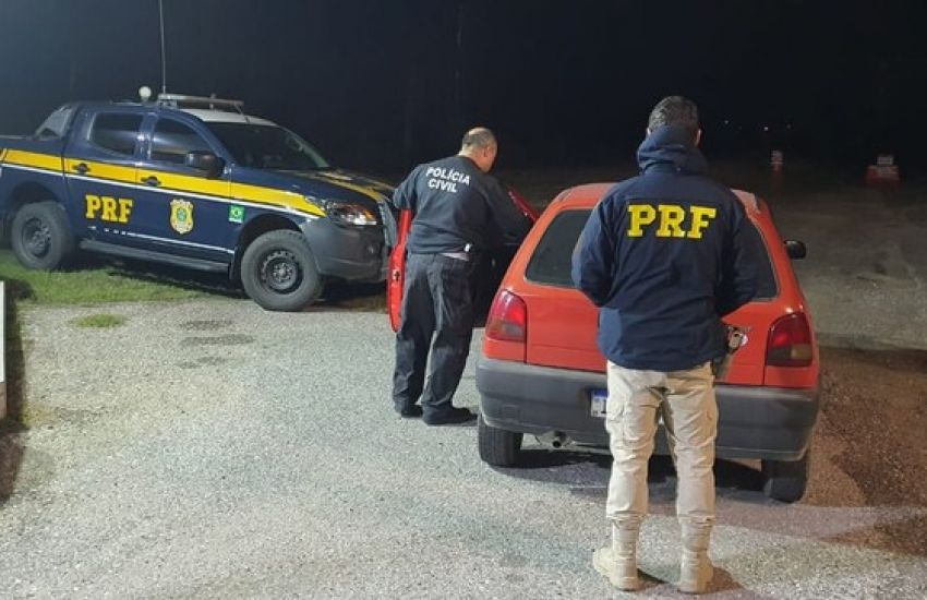 PRF recupera carro horas depois de ser furtado em Camaquã 