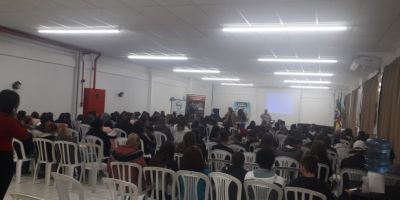 Verde é Vida: alunos e professores participam de reunião pedagógica em Camaquã