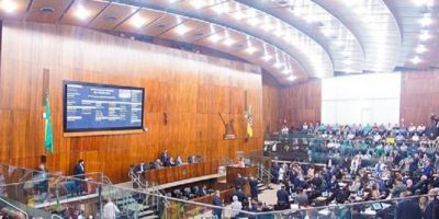 Assembleia Legislativa aprova aumento salarial para governador e deputados do RS