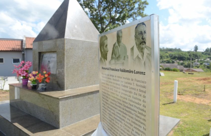 Prefeitura de Dom Feliciano faz homenagem à Francisco Valdomiro Lorenz 