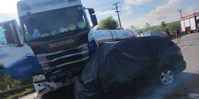 Colisão frontal causa a morte de quatro pessoas na ERS-135 em Passo Fundo