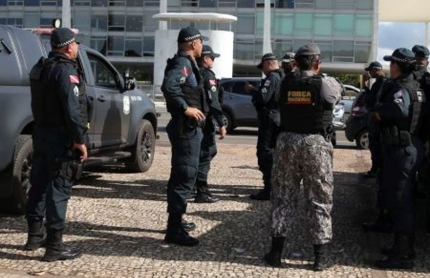 Mais de 651 policiais reforçam segurança em Brasília após ataques 