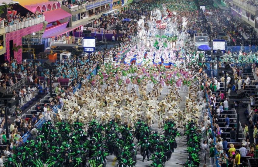 Carnaval do Rio tem homenagem a sambistas neste domingo 