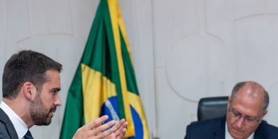 Eduardo Leite se encontra com vice-presidente Geraldo Alckmin para tratar de assuntos de interesse do Estado