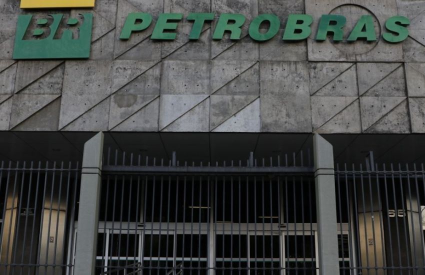 Presidente da Petrobras diz que pode reduzir preço da gasolina 