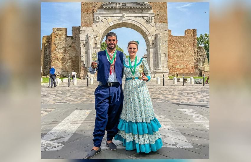 Casal camaquense fica em 2º lugar no Festival Internacional de Folclore na Itália 