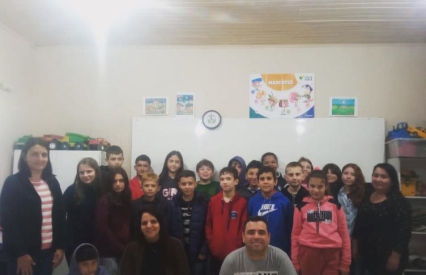 Vigilância Sanitária de Dom Feliciano promove ciclo de palestras sobre agrotóxicos nas escolas municipais 