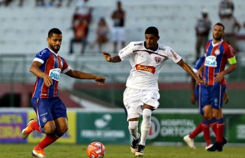 Deon, jogador do Bahia de Feira, morre durante treino após sofrer infarto 