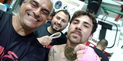 Atleta camaquense conquista título no Campeonato Amador One Fight Sul-americano de Muay Thai
