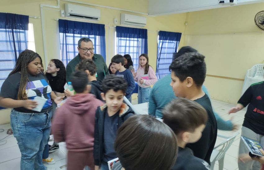 Blog do Juares realiza atividade com alunos da escola João Goulart em Camaquã 