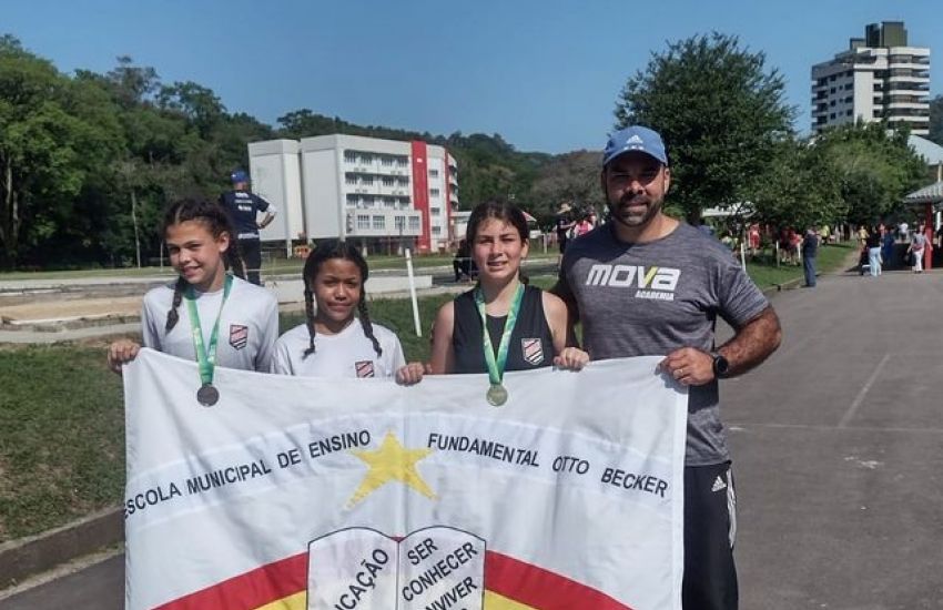 Atletas de Cristal participam do Campeonato Gaúcho de Atletismo em Santa Cruz do Sul    
