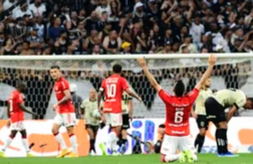 Inter vence Corinthians e garante vaga na Sul-Americana 
