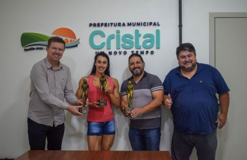Atleta de Cristal conquista três troféus de Top 1 no Muscle Contest Mercosul em Novo Hamburgo 