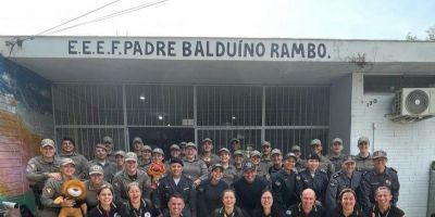 Policiais militares do CRPO Sul concluem curso de instrutor do Proerd