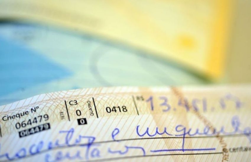 Uso de cheques no Brasil caiu 95% desde 1995   