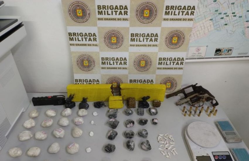 Após denúncia, BM realiza grande apreensão de armas, munições e drogas em São Lourenço do Sul 