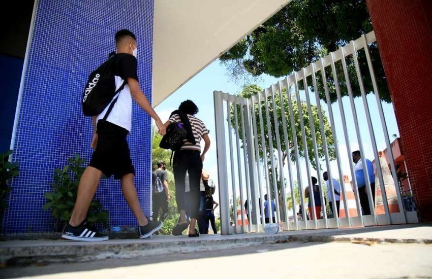 Governo brasileiro lança Fies Social para estudantes de baixa renda      