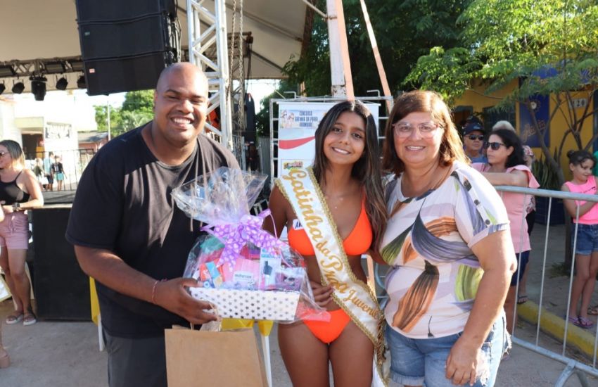 Princesa Infantil do Carnaval é eleita a Gatinha da Praia Juvenil em Arambaré  