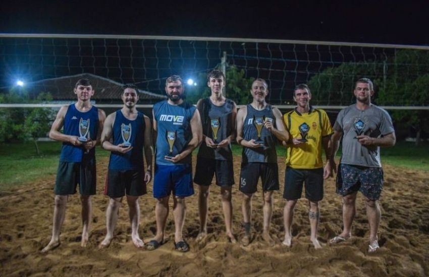 Definidos os grandes campeões do Campeonato de Vôlei de Praia do Cristal   