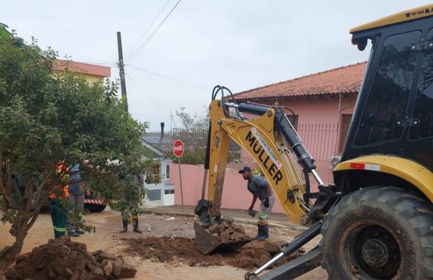 Após conserto de rede, abastecimento d’água será normalizado por volta do meio-dia em Camaquã 
