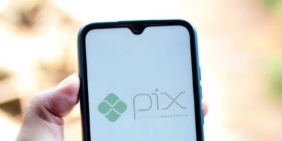 Pix bate recorde e supera 200 milhões de transações em um dia