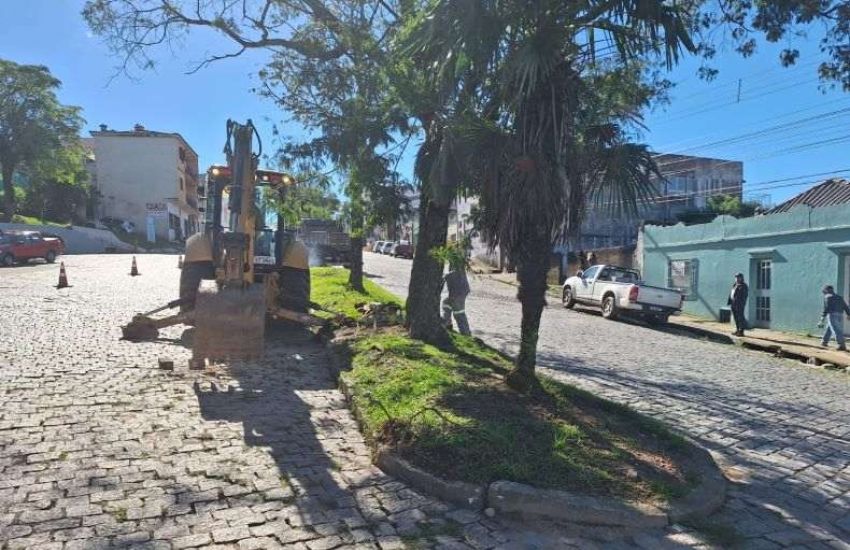 Corsan substitui redes para melhorar abastecimento de água no centro de Canguçu 