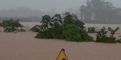 Sobe para 24 o número de mortos após fortes chuvas no RS