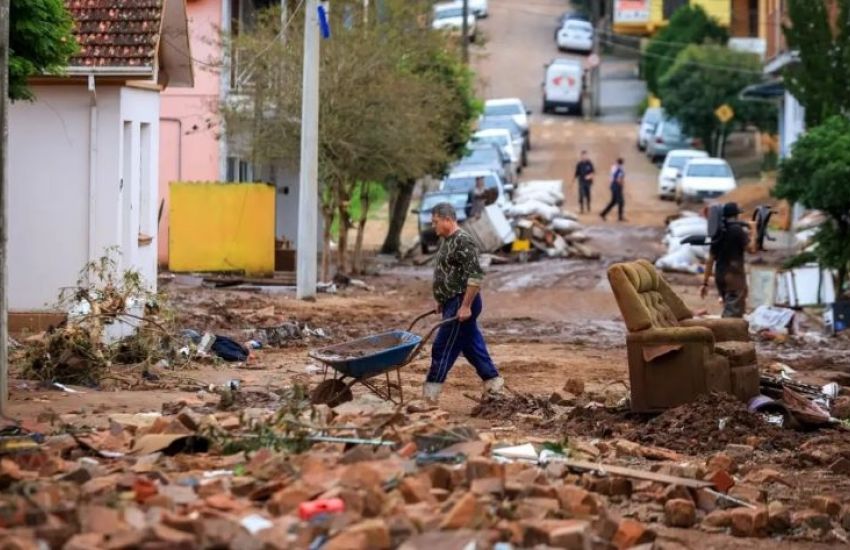 Defesa Civil de Eldorado do Sul pede socorro para resgatar ilhados 