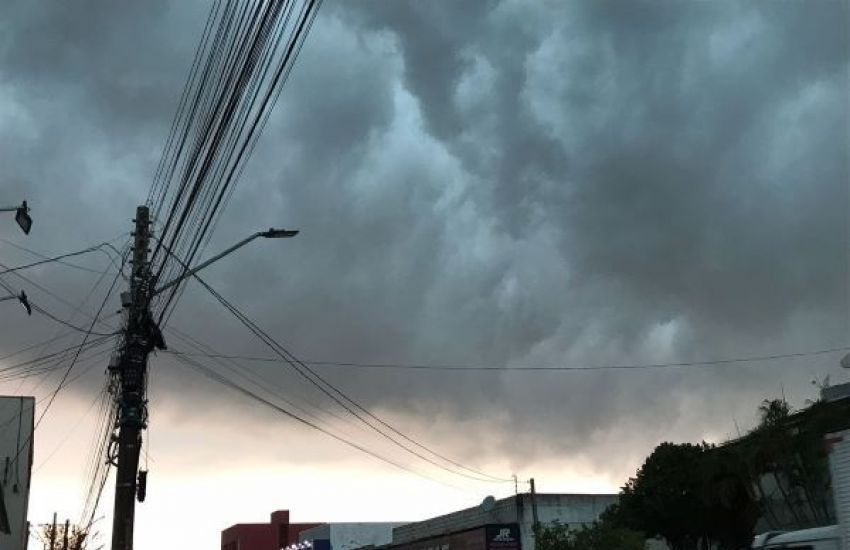 Inmet divulga alerta de tempestade de grande perigo para o Sul do RS 