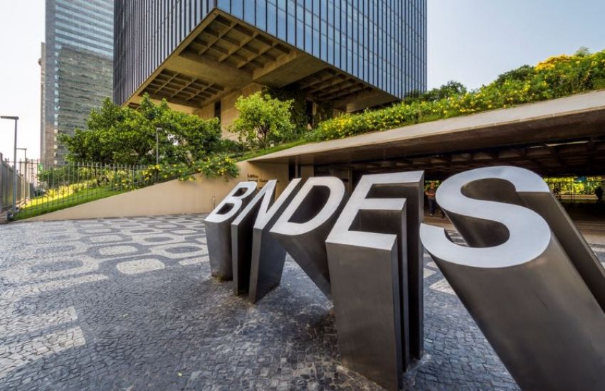 Empresas do RS podem pedir suspensão de débitos com BNDES por 12 meses 