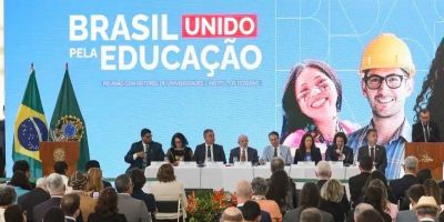 Governo brasileiro anuncia R$ 5,5 bilhões para obras e novos campi universitários   