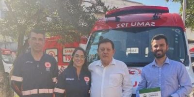 Secretaria de Saúde de Camaquã recebe nova ambulância   