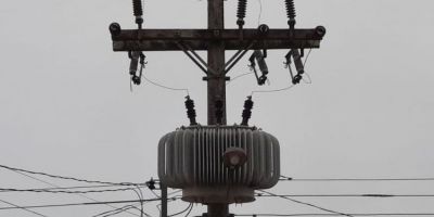 Falta de energia elétrica é registrada em vários pontos de Camaquã