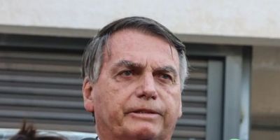 Após cirurgia, Bolsonaro tem quadro clínico estável, afirma boletim