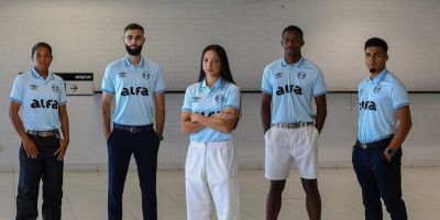 Grêmio lança novo segundo uniforme na cor celeste