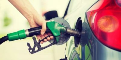 Petrobras reduz preço da gasolina em 4,9% a partir de terça-feira