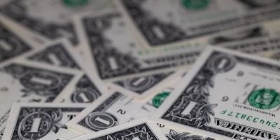Após comunicado do Copom, dólar cai para R$ 5,34