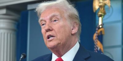 Trump indica diálogo com vice e descarta líder da oposição venezuelana