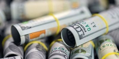 Dólar cai para R$ 5,15 e alcança menor valor em 20 meses